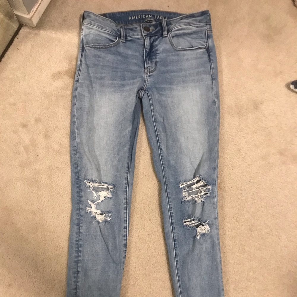 American eagle ripped skinny jeans
